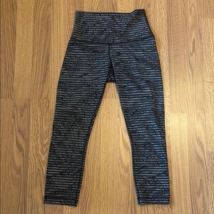 Lululemon cropped leggings